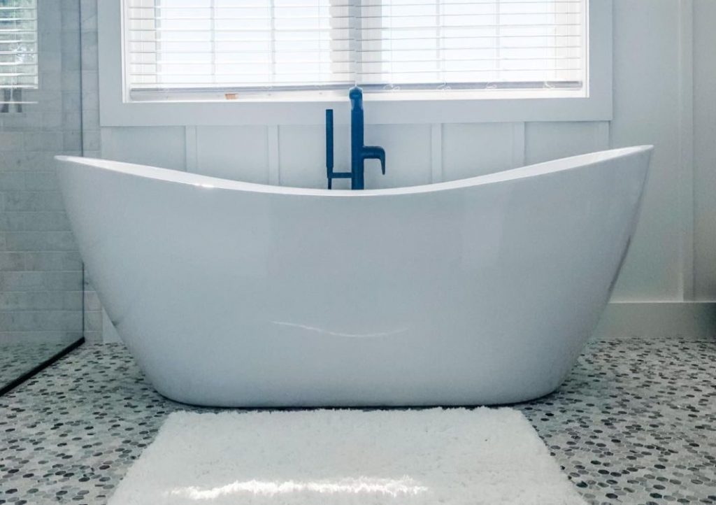 Bathtub