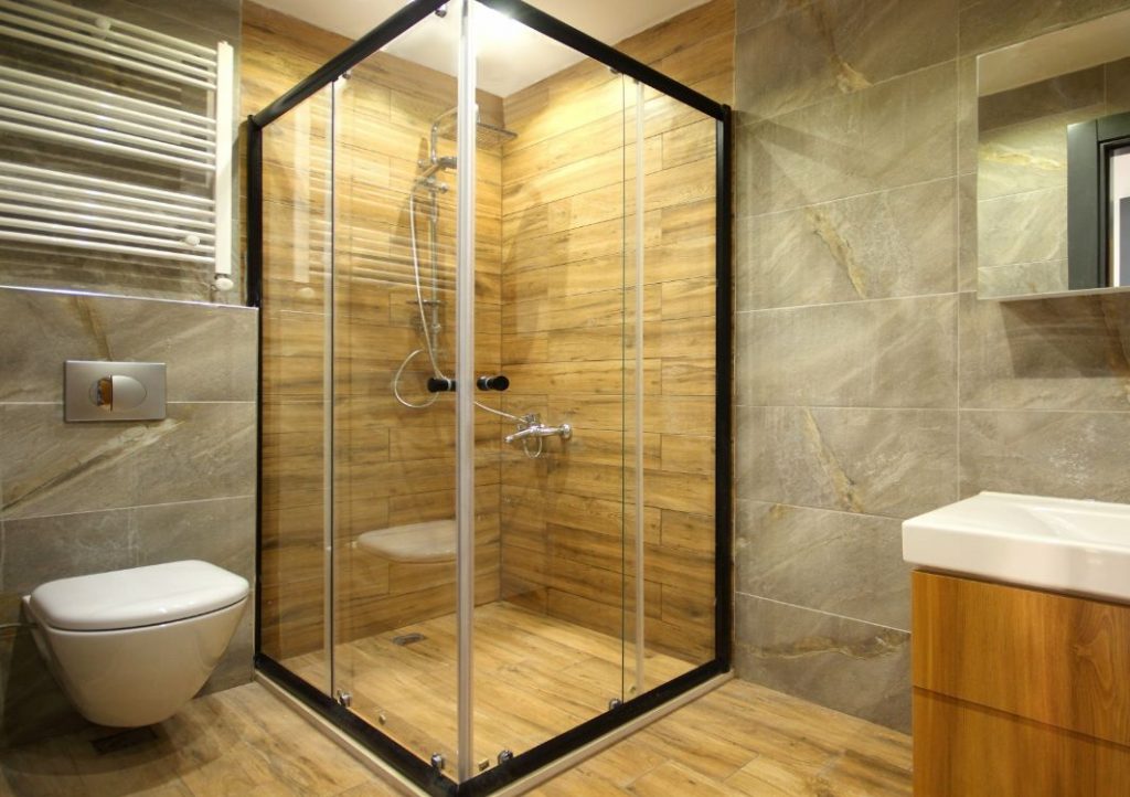 Corner shower